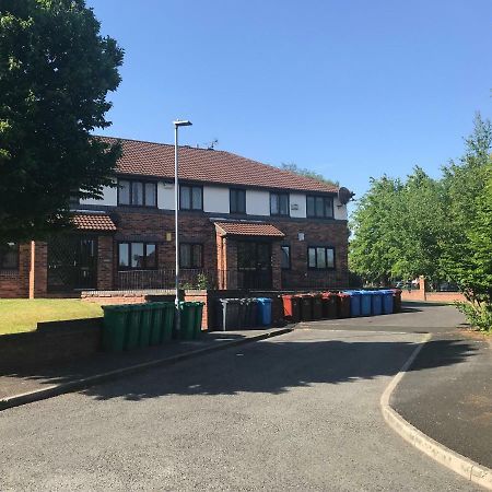 Flat 9A Badby Close Appartement Manchester Buitenkant foto